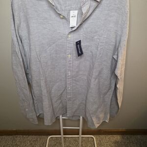GAP Men's Casual Light Gray Button Down Shirt